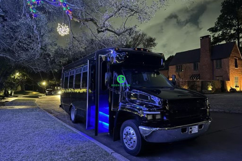 Ford E-450 Party Bus