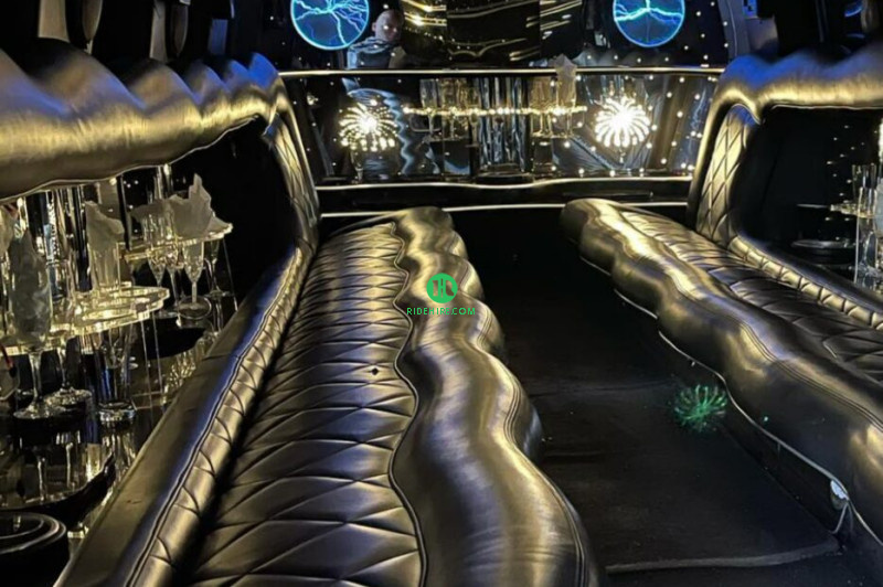 Hummer H2 Stretch SUV (Limo)