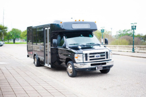 vehicle primary image