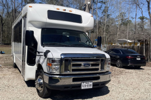 vehicle primary image