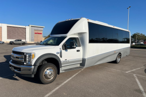 vehicle primary image