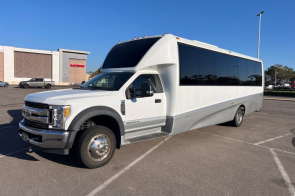 vehicle primary image